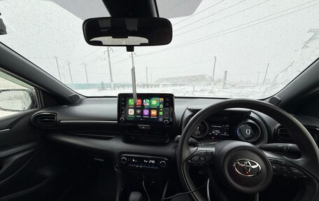 Toyota Yaris, 2021 год, 1 360 000 рублей, 7 фотография