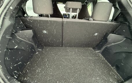 Toyota Yaris, 2021 год, 1 360 000 рублей, 17 фотография