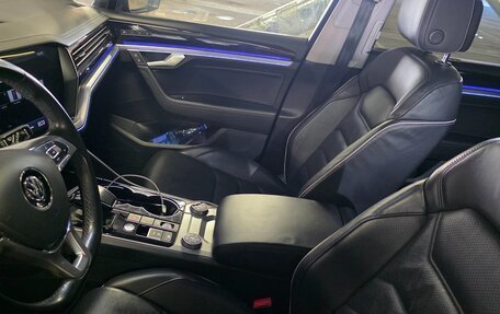 Volkswagen Touareg III, 2020 год, 5 700 000 рублей, 5 фотография