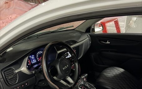 KIA Rio IV, 2022 год, 1 170 000 рублей, 6 фотография