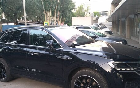 Volkswagen Touareg III, 2020 год, 5 700 000 рублей, 2 фотография