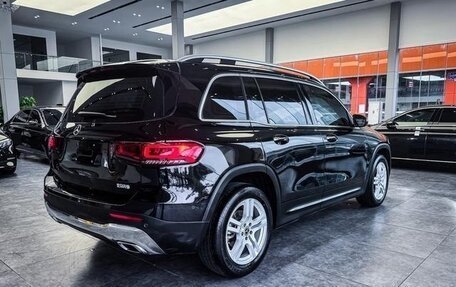 Mercedes-Benz GLB, 2021 год, 2 990 000 рублей, 4 фотография