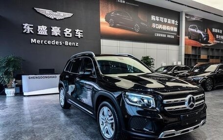 Mercedes-Benz GLB, 2021 год, 2 990 000 рублей, 3 фотография