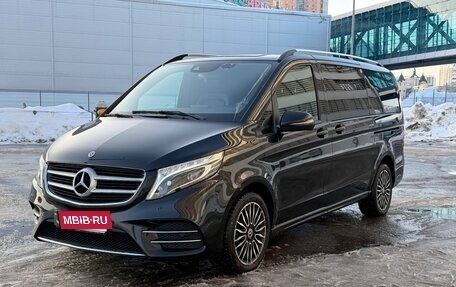 Mercedes-Benz V-Класс, 2018 год, 5 500 000 рублей, 6 фотография