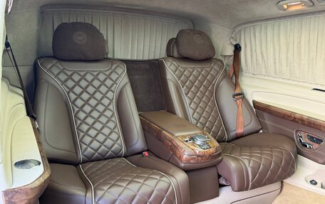 Mercedes-Benz V-Класс, 2018 год, 5 500 000 рублей, 26 фотография