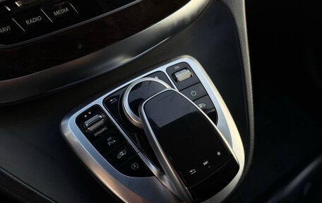 Mercedes-Benz V-Класс, 2018 год, 5 500 000 рублей, 22 фотография