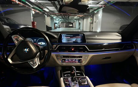 BMW 7 серия, 2017 год, 3 300 000 рублей, 11 фотография