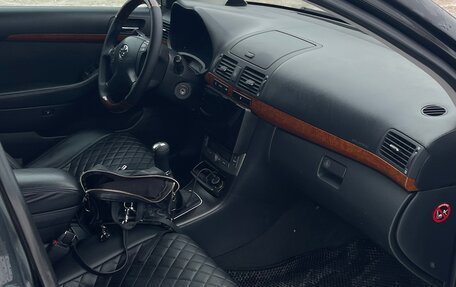 Toyota Avensis III рестайлинг, 2007 год, 800 000 рублей, 4 фотография