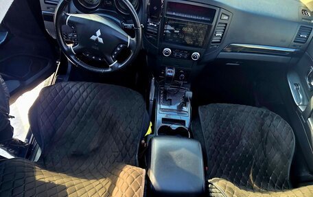 Mitsubishi Pajero IV, 2011 год, 2 300 000 рублей, 7 фотография