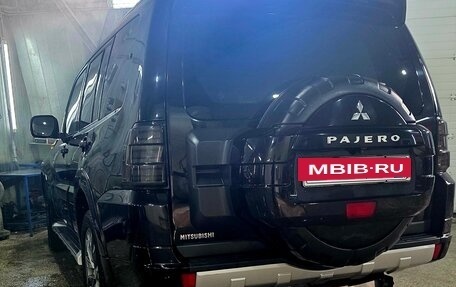 Mitsubishi Pajero IV, 2011 год, 2 300 000 рублей, 11 фотография