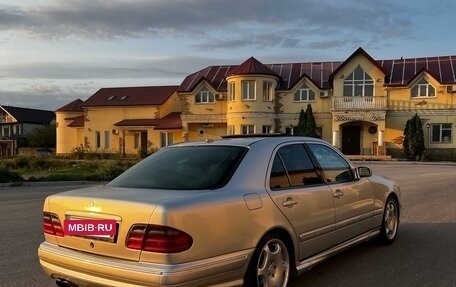 Mercedes-Benz E-Класс, 1999 год, 750 000 рублей, 4 фотография