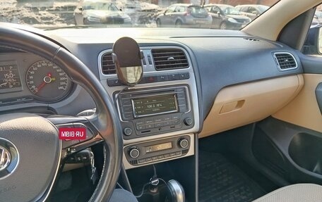 Volkswagen Polo VI (EU Market), 2015 год, 980 000 рублей, 10 фотография