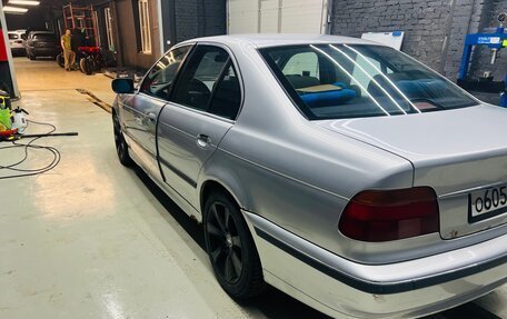 BMW 5 серия, 1997 год, 350 000 рублей, 3 фотография