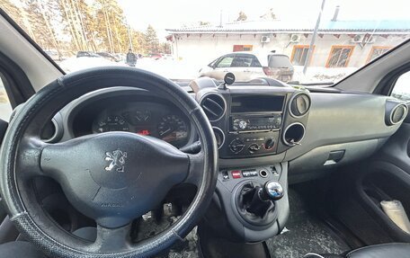 Peugeot Partner II рестайлинг 2, 2011 год, 450 000 рублей, 6 фотография