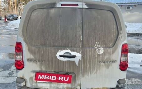 Peugeot Partner II рестайлинг 2, 2011 год, 450 000 рублей, 5 фотография