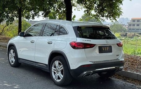 Mercedes-Benz GLA, 2021 год, 2 300 000 рублей, 4 фотография