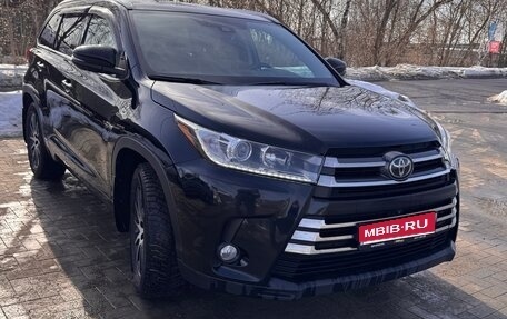 Toyota Highlander III, 2018 год, 4 200 000 рублей, 1 фотография