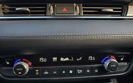 Mazda 6, 2019 год, 2 200 000 рублей, 23 фотография