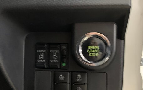 Toyota Tank I, 2016 год, 900 000 рублей, 18 фотография