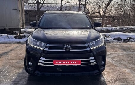 Toyota Highlander III, 2018 год, 4 200 000 рублей, 2 фотография