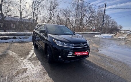 Toyota Highlander III, 2018 год, 4 200 000 рублей, 3 фотография