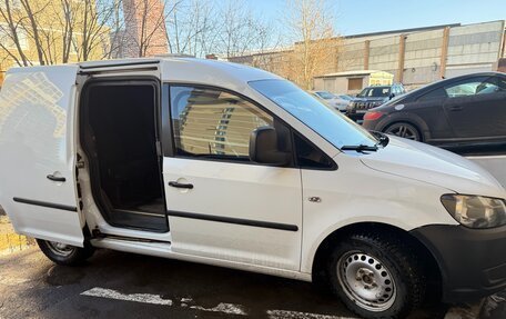 Volkswagen Caddy III рестайлинг, 2011 год, 1 400 000 рублей, 21 фотография