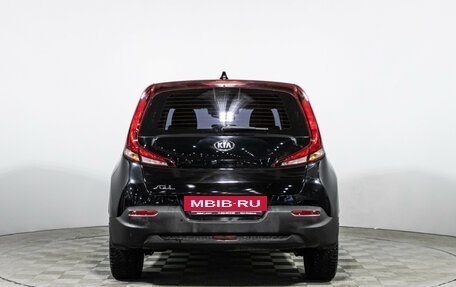 KIA Soul III, 2020 год, 1 690 000 рублей, 6 фотография