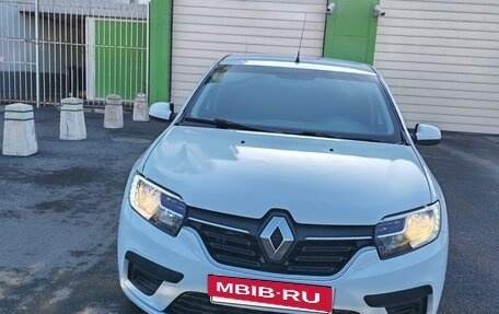 Renault Logan II, 2021 год, 600 000 рублей, 15 фотография