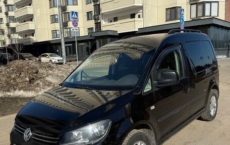 Volkswagen Caddy III рестайлинг, 2013 год, 1 000 000 рублей, 2 фотография