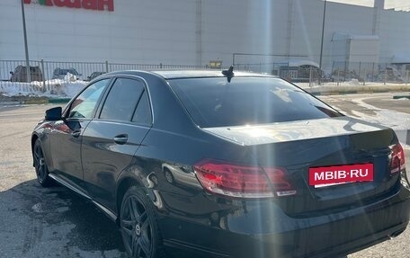 Mercedes-Benz E-Класс, 2015 год, 1 870 000 рублей, 3 фотография