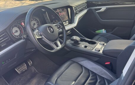 Volkswagen Touareg III, 2020 год, 6 100 000 рублей, 2 фотография