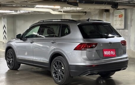 Volkswagen Tiguan II, 2019 год, 2 500 000 рублей, 19 фотография