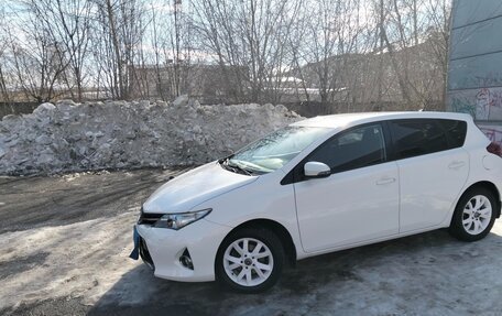 Toyota Auris II, 2014 год, 1 250 000 рублей, 3 фотография