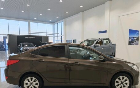 Hyundai Solaris II рестайлинг, 2016 год, 1 050 000 рублей, 3 фотография