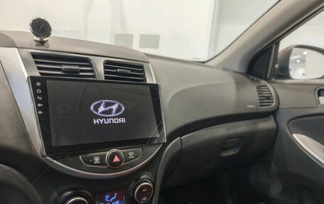 Hyundai Solaris II рестайлинг, 2016 год, 1 050 000 рублей, 11 фотография