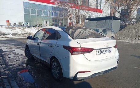 Hyundai Solaris II рестайлинг, 2017 год, 360 000 рублей, 14 фотография