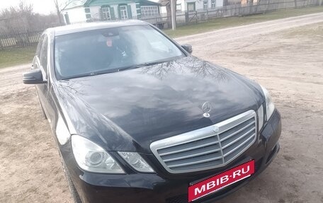 Mercedes-Benz E-Класс, 2010 год, 1 370 000 рублей, 3 фотография