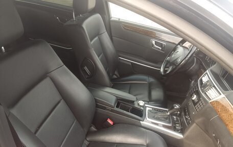 Mercedes-Benz E-Класс, 2010 год, 1 370 000 рублей, 7 фотография