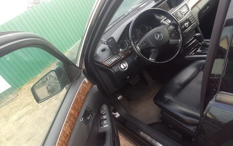 Mercedes-Benz E-Класс, 2010 год, 1 370 000 рублей, 10 фотография