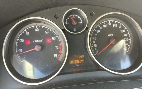 Opel Zafira B, 2008 год, 250 000 рублей, 17 фотография