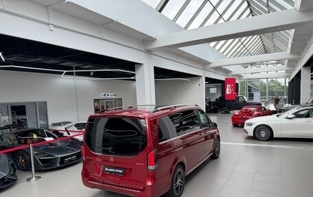 Mercedes-Benz V-Класс, 2024 год, 12 690 000 рублей, 39 фотография