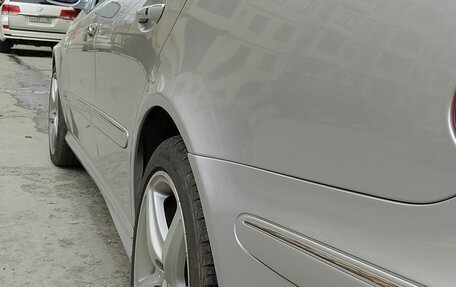 Mercedes-Benz E-Класс, 2004 год, 1 600 000 рублей, 8 фотография