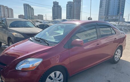 Toyota Yaris III рестайлинг, 2007 год, 630 000 рублей, 2 фотография