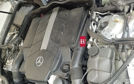 Mercedes-Benz E-Класс, 2004 год, 1 600 000 рублей, 5 фотография