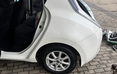 Nissan Leaf I, 2013 год, 1 250 000 рублей, 19 фотография
