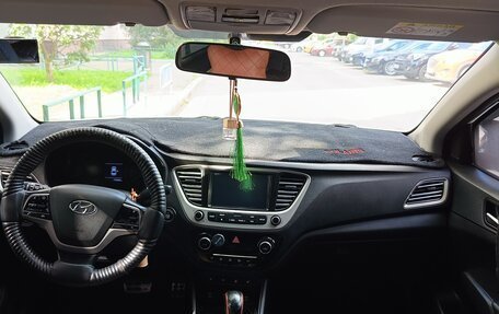 Hyundai Solaris II рестайлинг, 2017 год, 1 150 000 рублей, 9 фотография