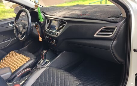 Hyundai Solaris II рестайлинг, 2017 год, 1 150 000 рублей, 8 фотография