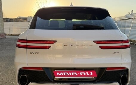 Genesis GV70, 2023 год, 5 400 000 рублей, 16 фотография