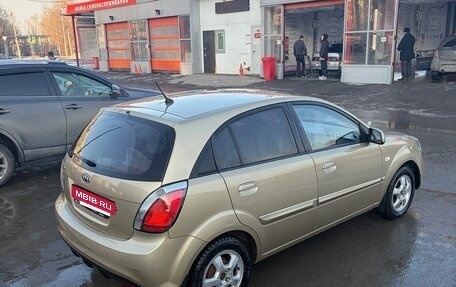 KIA Rio II, 2011 год, 650 000 рублей, 6 фотография