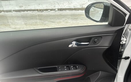 Chevrolet Monza, 2021 год, 1 950 000 рублей, 10 фотография